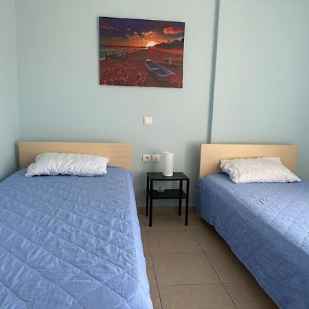 Riviera Beach, Seaside Spacious Apt. 阿纳维索斯 外观 照片