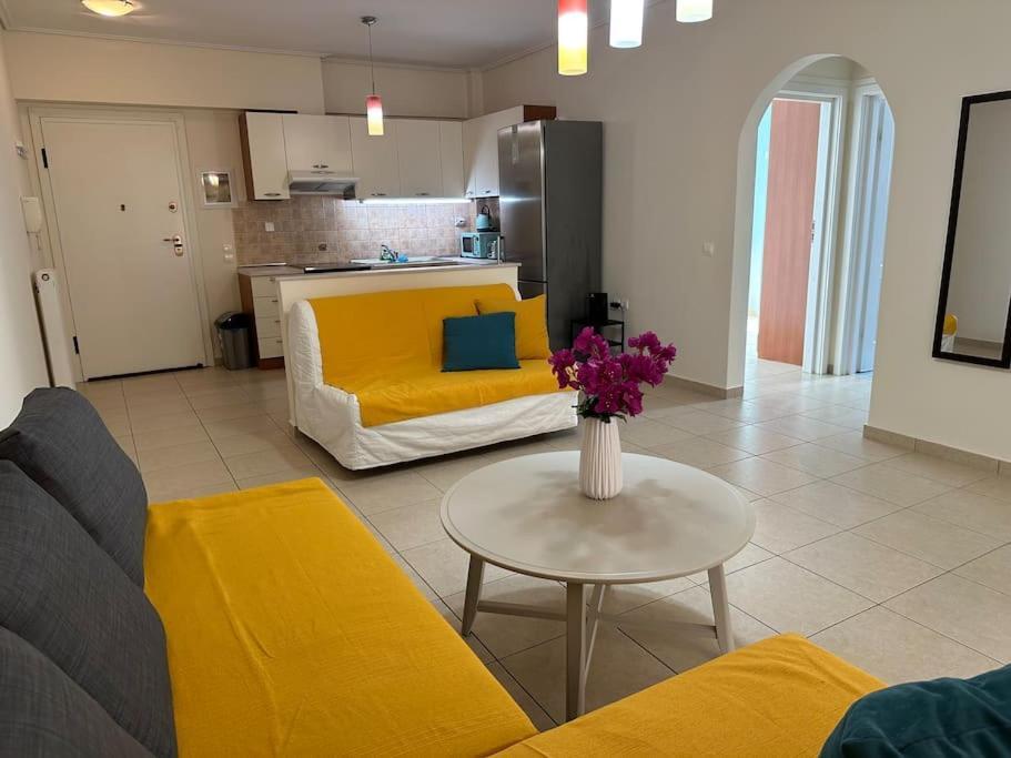 Riviera Beach, Seaside Spacious Apt. 阿纳维索斯 外观 照片