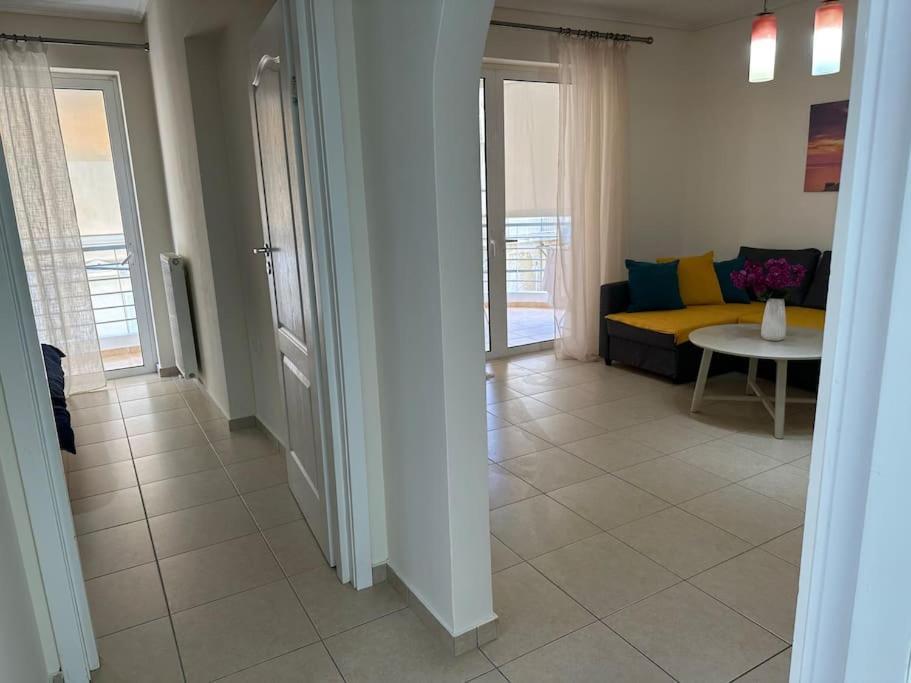 Riviera Beach, Seaside Spacious Apt. 阿纳维索斯 外观 照片